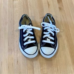 Converse shoes. Size 11. Used in great condition.
